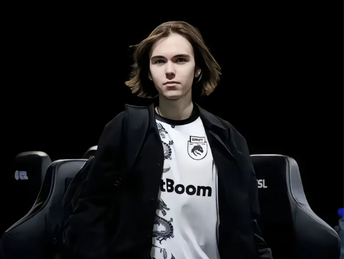 武汉eStarPro人事变动公告：易征正式挂牌交易