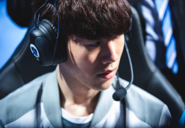 LPL春季赛常规赛今日首发名单：RNG vs TT、AL vs FPX